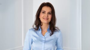 Weronika Ławnicza executive club